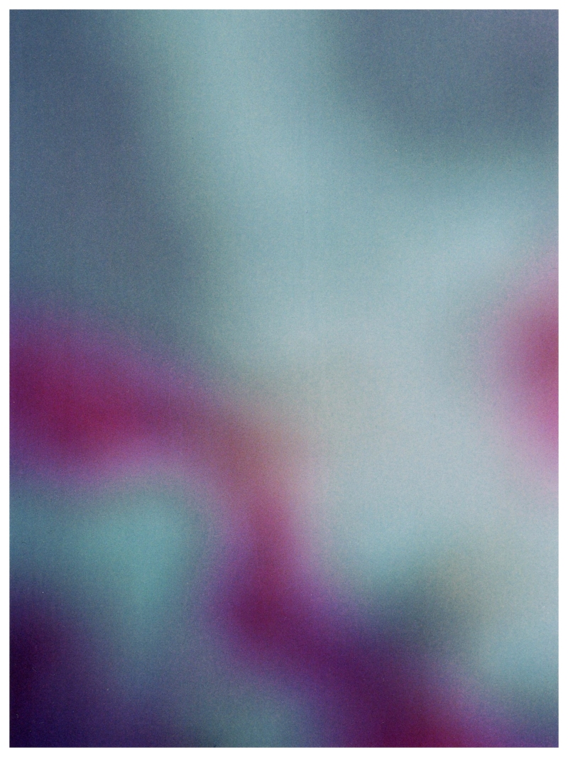 Untitled (Filtred) 2014 Photographie argentique 40x30 Courtesy / Galerie Benjamin Derouillon, Paris